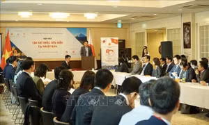 Gặp mặt 100 trí thức Việt Nam tiêu biểu tại Nhật Bản 