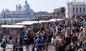 Du khách phải đặt trước mới được vào thành phố Venice