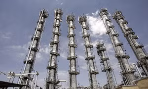 Mỹ từng muốn mua nước nặng của Iran