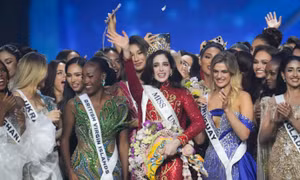 Người đẹp Mexico: Từ tâm điểm tranh cãi đến ngôi vị cao nhất tại Miss Universe