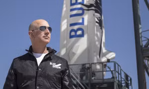Tỷ phú Jeff Bezos quyết giành hợp đồng chế tạo tàu đổ bộ cho NASA