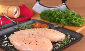 Mỹ thu hồi hơn 900 tấn gà do nghi nhiễm kim loại