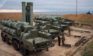 Nga và Ấn Độ ký kết hợp đồng 'khủng' S-400 