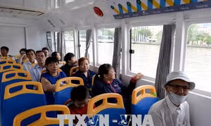Du lịch đường thủy Thành phố Hồ Chí Minh - Bài 2: Đưa tuyến buýt sông thành kênh quảng bá du lịch đường thủy