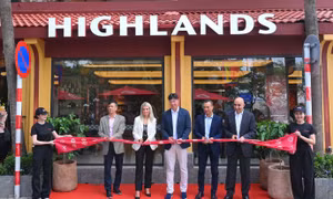 Highlands Coffee chạm cột mốc 1000 cửa hàng tại Việt Nam: Gần ba thập kỷ bền bỉ lan toả tinh hoa cà phê Việt