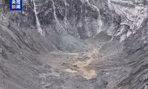 Trung Quốc cảnh báo nguy cơ sụp đổ sông băng gần khu vực ngập lụt ở Nepal