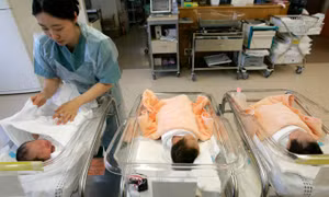 Hàn Quốc lần đầu ghi nhận số người chết nhiều hơn số trẻ em sinh ra