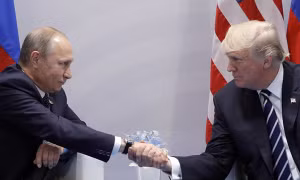 Điểm lại 11 lần Tổng thống Trump khen người đồng cấp Putin