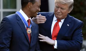 Golf thủ Tiger Woods được Tổng thống Trump trao Huân chương Tự do 