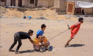 Tổn thương tinh thần của hơn 620.000 trẻ Gaza không được đến trường
