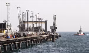 Iran nhấn mạnh vai trò quan trọng giúp cân bằng thị trường dầu mỏ 