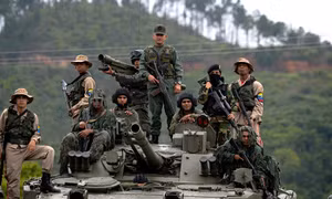 Nga bác tin rút cố vấn quân sự khỏi Venezuela