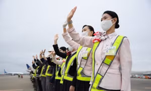 Hãng hàng không Nhật Bản bỏ lời chào thể hiện giới tính rõ rệt