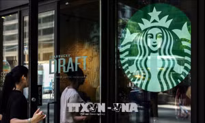 Nestle bắt đầu bán cà phê mang thương hiệu Starbucks