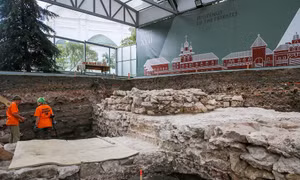 Tìm thấy bom chưa phát nổ trong Điện Kremlin