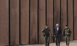 Thấy gì từ chuyến thăm biên giới của Tổng thống Biden trước thềm thượng đỉnh Mexico?