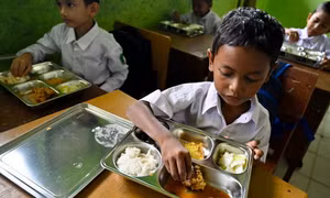 'Bữa ăn miễn phí' liên quan tới gần nửa số ca ngộ độc thực phẩm ở Indonesia