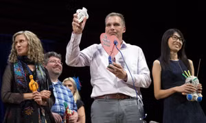 Chết cười nhưng đáng suy ngẫm với Giải Ig Nobel 2018