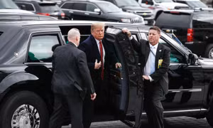 Báo Mỹ: FBI điều tra khả năng Tổng thống Trump bị Nga tác động