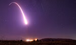 Cận cảnh Mỹ thử nghiệm tên lửa đạn đạo liên lục địa Minuteman III 