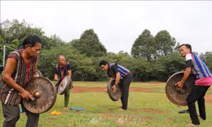 Nơi giữ 'hồn' cồng chiêng dân tộc S’tiêng