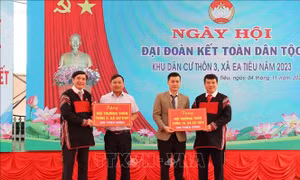 Đắk Lắk: Đời sống người dân các thôn, buôn từng bước cải thiện và nâng cao 