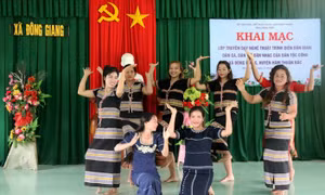 Phát huy giá trị di sản văn hóa của bào dân tộc thiểu số  