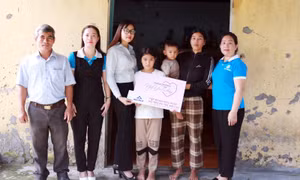 Hòa Phát hỗ trợ kinh phí đỡ đầu trẻ em mồ côi Quảng Ngãi trong 5 năm