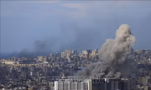 Israel không kích vùng ngoại ô phía nam Beirut, căng thẳng gia tăng