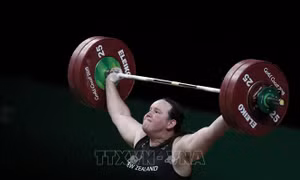 Đô cử chuyển giới Laurel Hubbard tuyên bố giải nghệ sau Olympic Tokyo 2020 