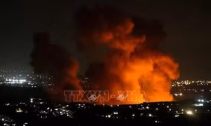 Houthi tuyên bố leo thang sau khi Israel không kích Gaza làm trên 250 người chết