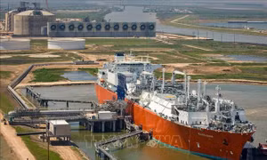 EU thúc đẩy thoả thuận năng lượng để hạ nhiệt căng thẳng khi Mỹ tạm ngừng áp thuế đối ứng