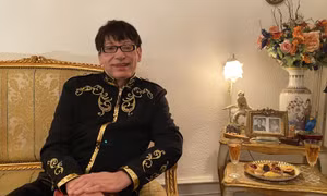 Patrick-Édouard Bloch: Từ ký ức với vua cha đến mong ước trở về cội nguồn