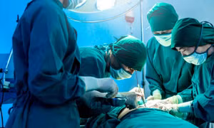 Người phụ nữ bất ngờ phát hiện mình là đàn ông sau khi khám tiền hôn nhân