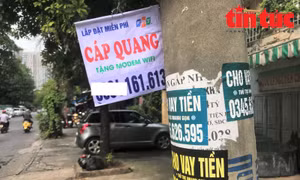 Nhức nhối tình trạng 'rác' quảng cáo, rao vặt gây mất mỹ quan đô thị