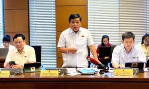 Bộ trưởng Nguyễn Chí Dũng điểm tên 3 thách thức với nền kinh tế