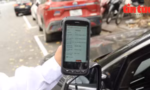 Thí điểm thanh toán dịch vụ trông xe không dùng tiền mặt tại Hà Nội