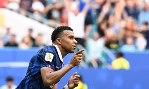 Mbappe vượt Messi để trở thành cây săn bàn vĩ đại nhất lịch sử World Cup.