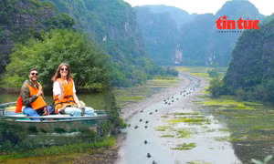 Ngắm nhìn 'Vịnh Hạ Long trên cạn' vừa lọt top điểm đến yêu thích nhất thế giới