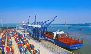 7 tháng năm 2025: Xuất nhập khẩu tăng trưởng mạnh, lạm phát được kiểm soát