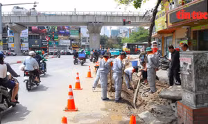 Hà Nội xén vỉa hè, dải phân cách để giảm ùn tắc