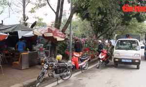 Xử lý các ‘siêu thị di động’ lấn chiếm vỉa hè sau phản ánh của báo Tin tức