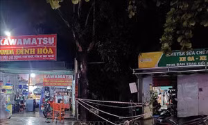 Cứu thành công người bị nước cuốn trong mưa lớn 