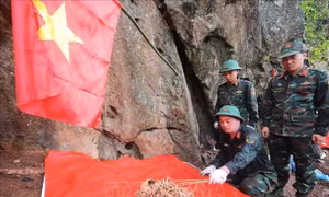 Quy tập thêm 2 hài cốt liệt sĩ và 1 mộ tập thể tại Thanh Thủy (Tuyên Quang)