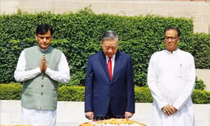 Tổng Bí thư, Chủ tịch nước Tô Lâm đặt vòng hoa tại Khu tưởng niệm Mahatma Gandhi 
