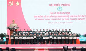 Tuyên dương các tập thể, cá nhân xuất sắc tham gia Giải thưởng Tuổi trẻ sáng tạo trong Quân đội