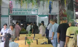 Nhà ăn hạnh phúc - Góc nhỏ yêu thương giữa lòng thành phố​