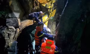 Nữ sinh lớp 10 tử vong do rơi xuống vực sâu khi đi chơi ở thác nước