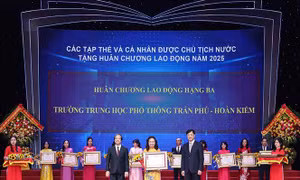 Hà Nội tuyên dương điển hình tiên tiến, nhà giáo tiêu biểu năm 2025