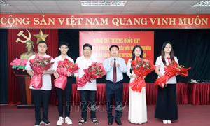 Ninh Bình thực hiện chính sách ưu đãi cho giáo dục mũi nhọn